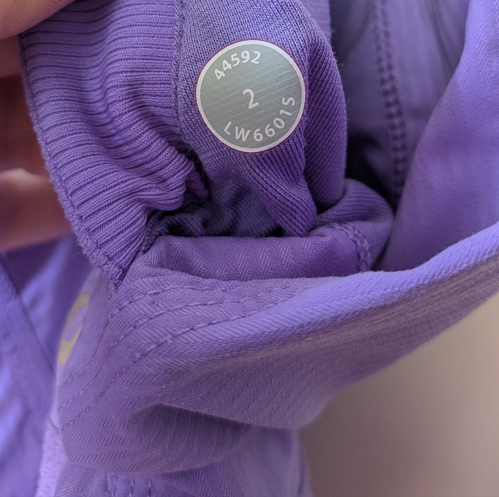 LULULEMON Dance Studio Crop Power Purple Size 2 W6601S No Liner - Picture 6 of 12